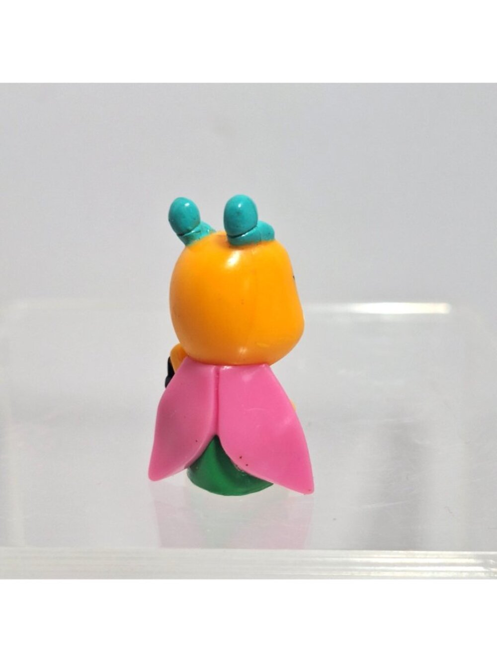 WowWee Lite Sprites Firefly Pet With Lantern 1.25" Accessory Bug - Picture 8 of 10